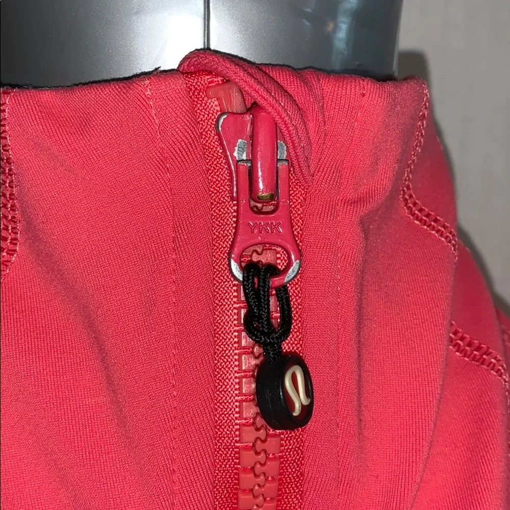 Lululemon define jacket. - Picture 10 of 12